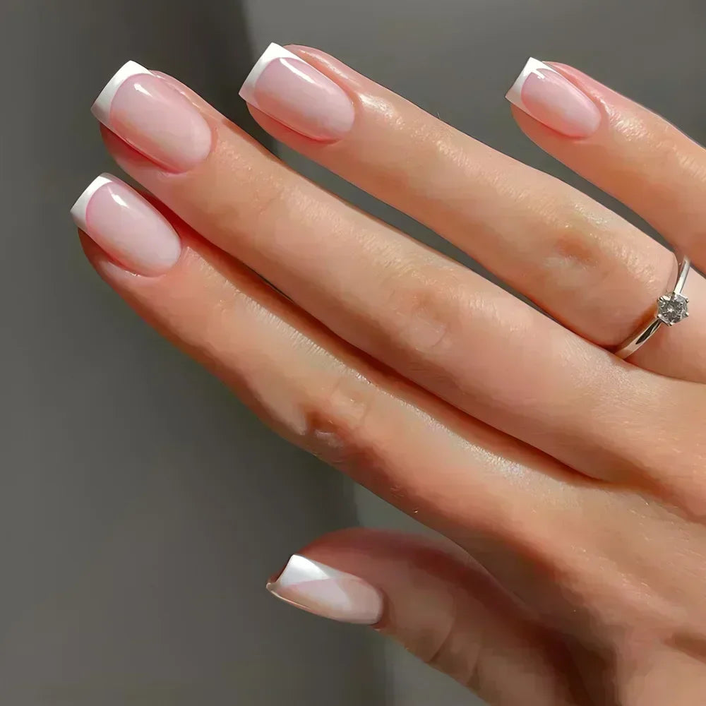 24Pcs French Tip Press on Nails Short Coffin False Nails Simple Wearable Fake Nails Frosted Full Cover Press on Nail Tips Art