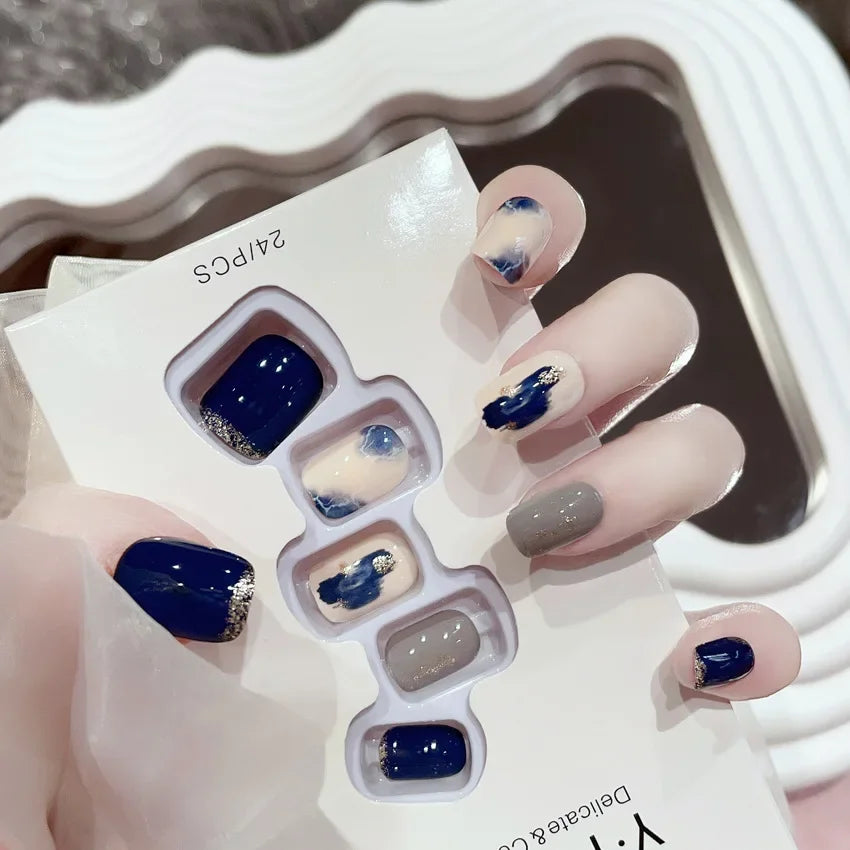 24PCS Shiny Pearl Wearable False Nails Short Square Fake Nail Simple Press on Nails Detachable Full Cover Nail Tips With Glue