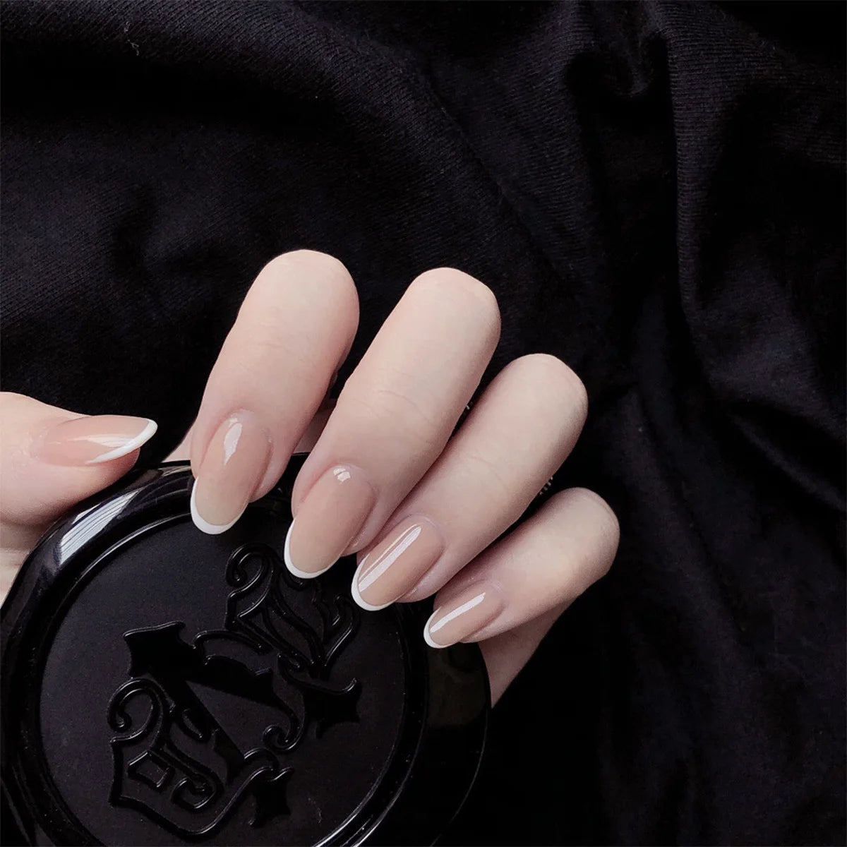 24Pcs Removable Wearable False Nails Art Short Glitter French Gold Edge Fake Nails Waterproof Press on Nail Tips Nails Supplies