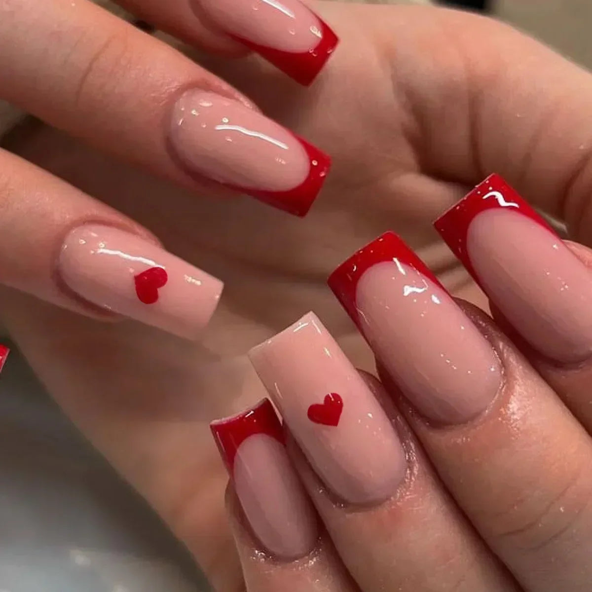 24Pcs French Tip Press on Nails Short Coffin False Nails Simple Wearable Fake Nails Frosted Full Cover Press on Nail Tips Art