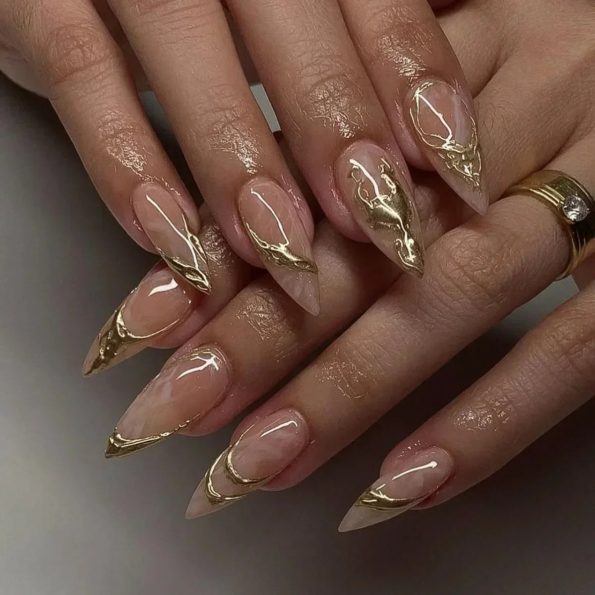24Pcs French Gold Edge Wearable Almond Press on Fake Nails Simple Pearl Decoration False Nails with Glue Full Over Manicure Tips