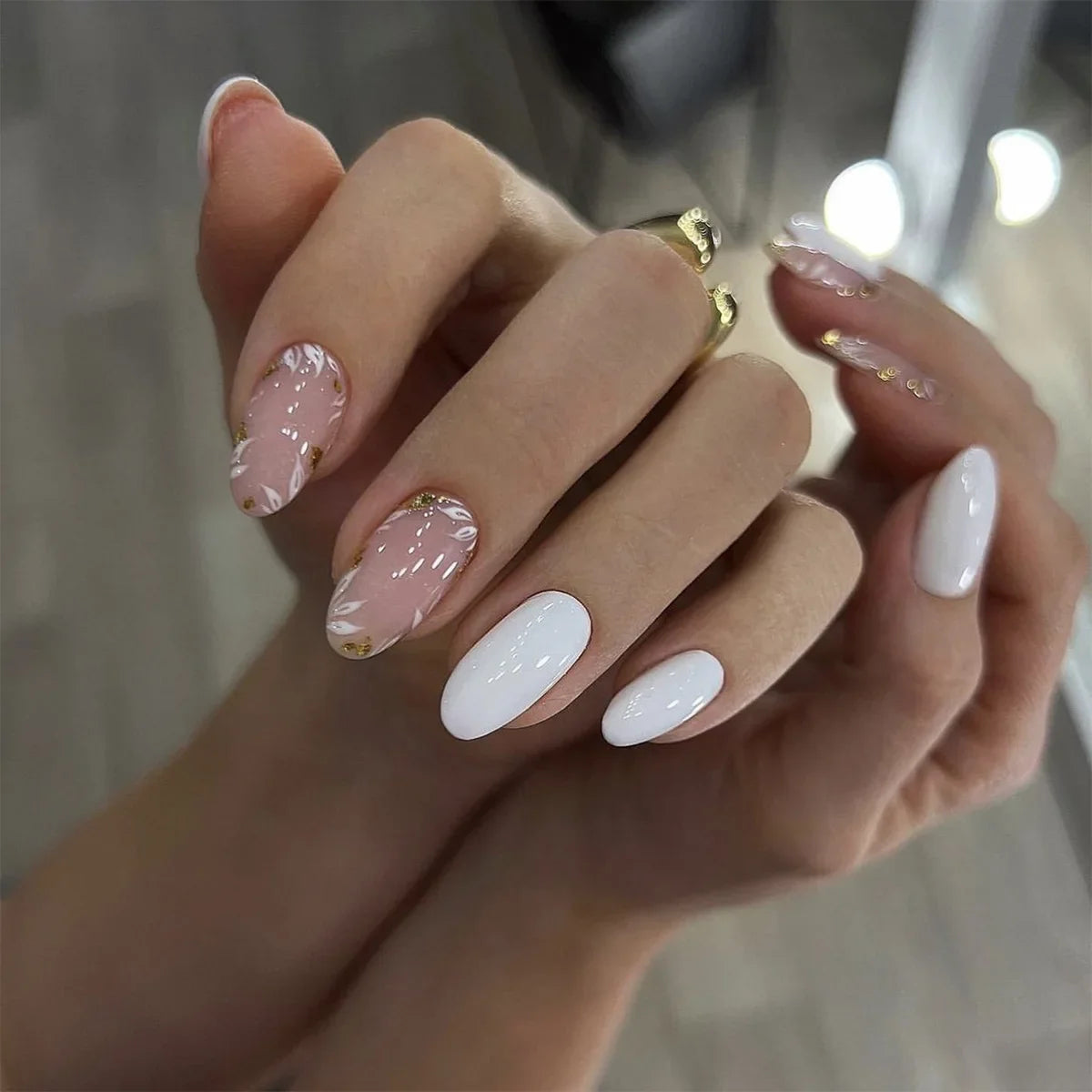 24Pcs Medium Long Acrylic Fake Nails Art Cool Spice Girls Wearing False Nails Set Press on Nail Tips Removable French Nails Fake