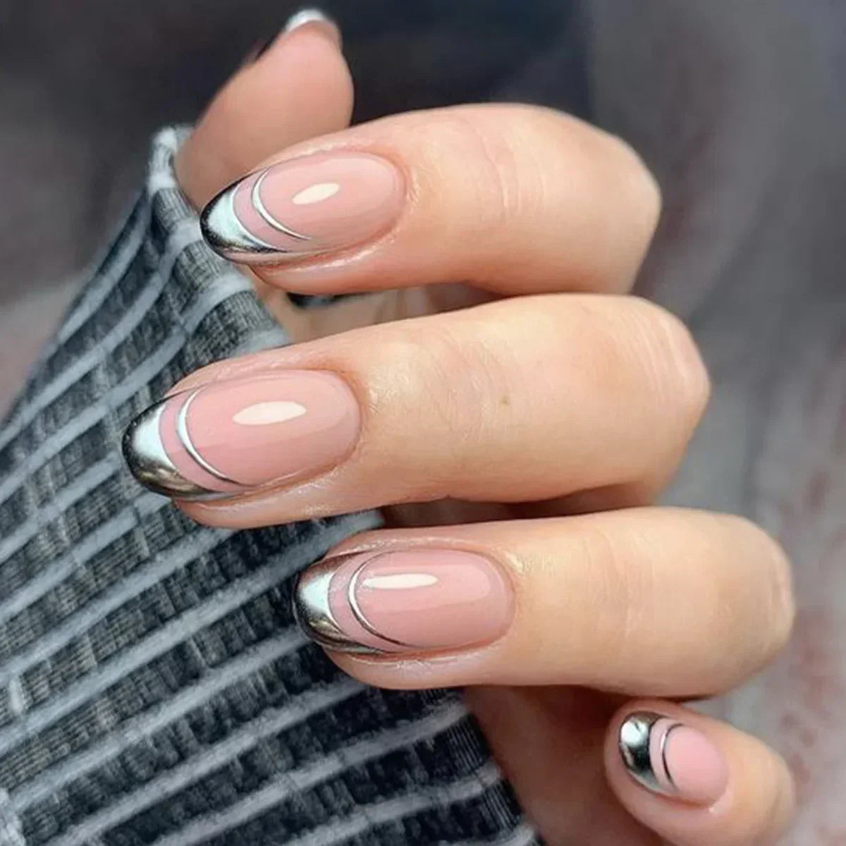 24Pcs French Gold Edge Wearable Almond Press on Fake Nails Simple Pearl Decoration False Nails with Glue Full Over Manicure Tips