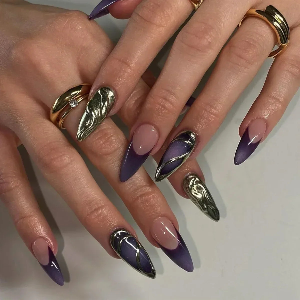 24Pcs French Gold Edge Wearable Almond Press on Fake Nails Simple Pearl Decoration False Nails with Glue Full Over Manicure Tips