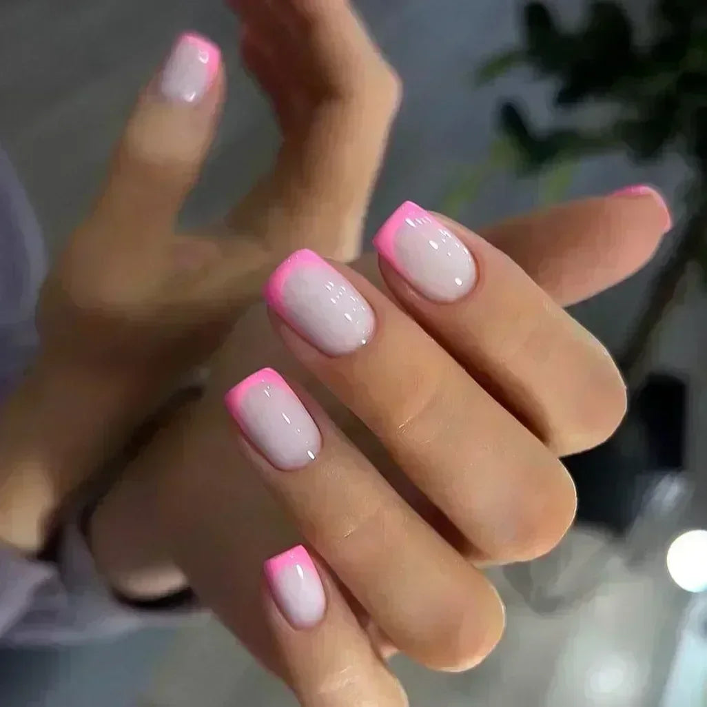 24Pcs French Tip Press on Nails Short Coffin False Nails Simple Wearable Fake Nails Frosted Full Cover Press on Nail Tips Art