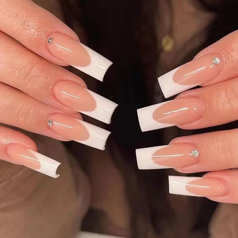 24Pcs Medium Long Acrylic Fake Nails Art Cool Spice Girls Wearing False Nails Set Press on Nail Tips Removable French Nails Fake