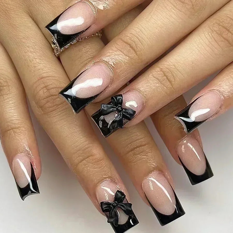 24Pcs French Tip Press on Nails Short Coffin False Nails Simple Wearable Fake Nails Frosted Full Cover Press on Nail Tips Art