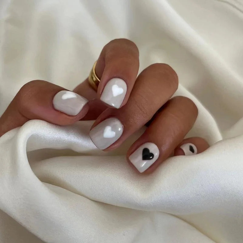 24Pcs White Ice Camellia Short False Nails Art Light Pink Sweet Girls Acrylic Press on Nails Full Cover Removable Fake Nail Set