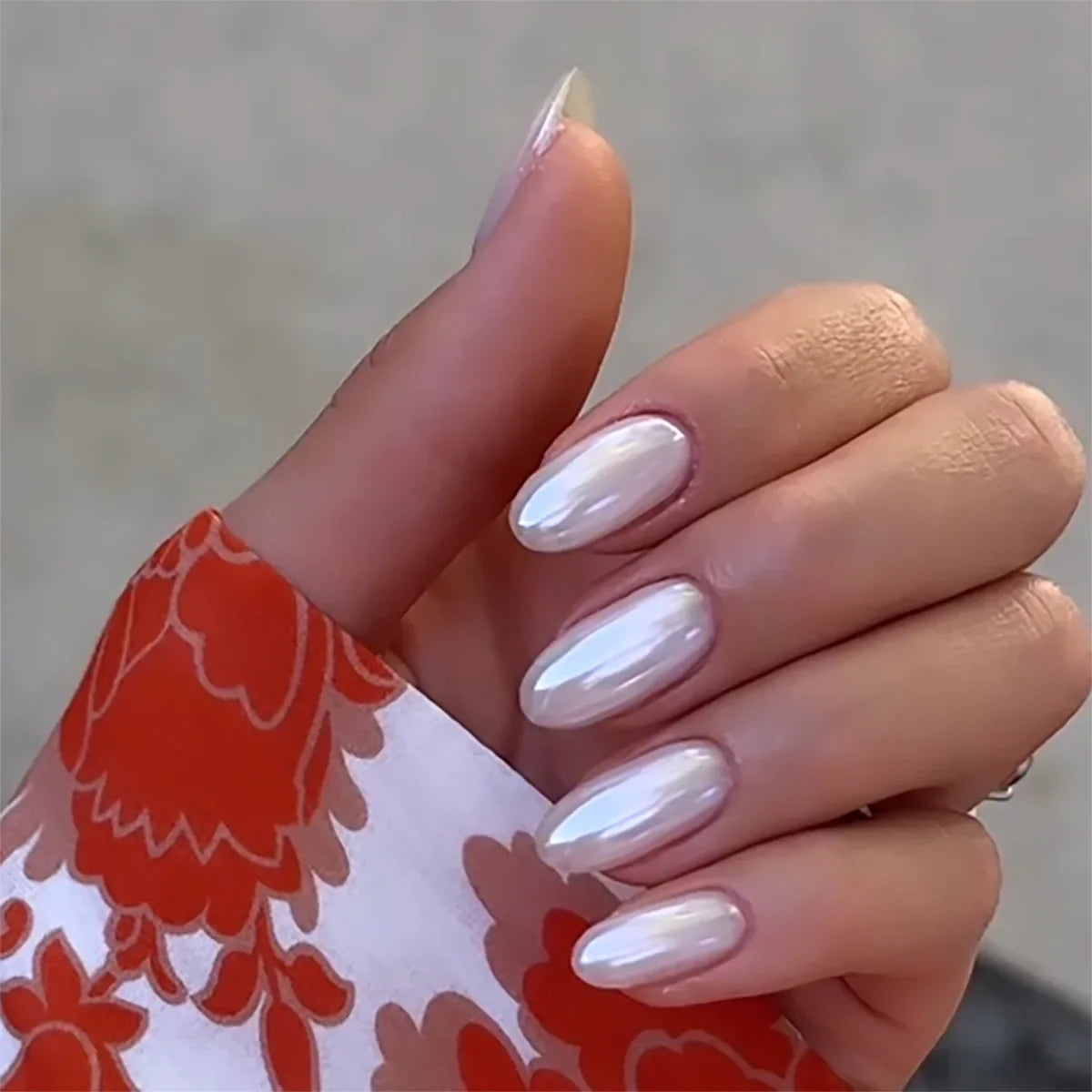 24Pcs Medium Long Acrylic Fake Nails Art Cool Spice Girls Wearing False Nails Set Press on Nail Tips Removable French Nails Fake