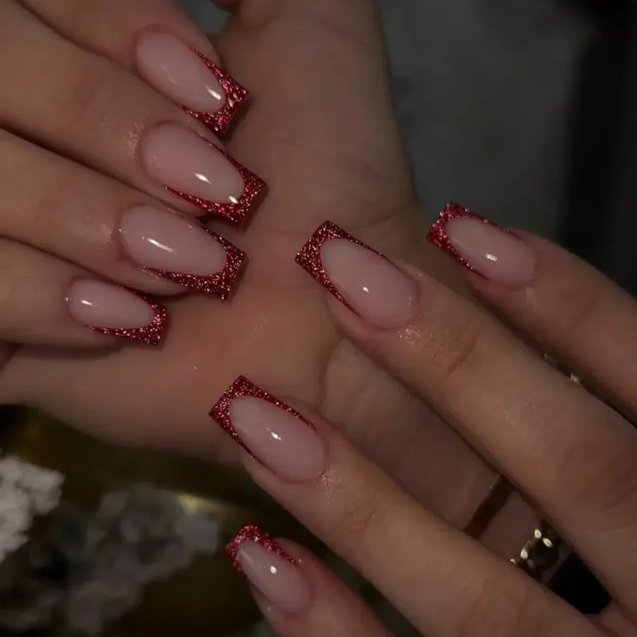 24Pcs French Tip Press on Nails Short Coffin False Nails Simple Wearable Fake Nails Frosted Full Cover Press on Nail Tips Art