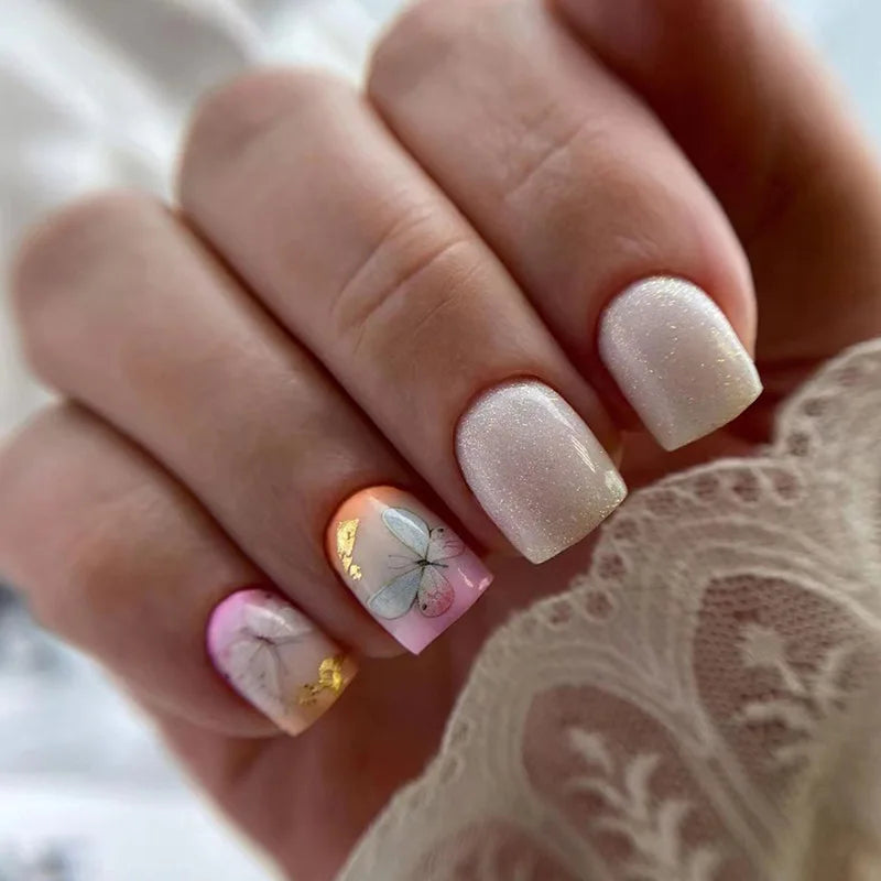 24Pcs White Ice Camellia Short False Nails Art Light Pink Sweet Girls Acrylic Press on Nails Full Cover Removable Fake Nail Set