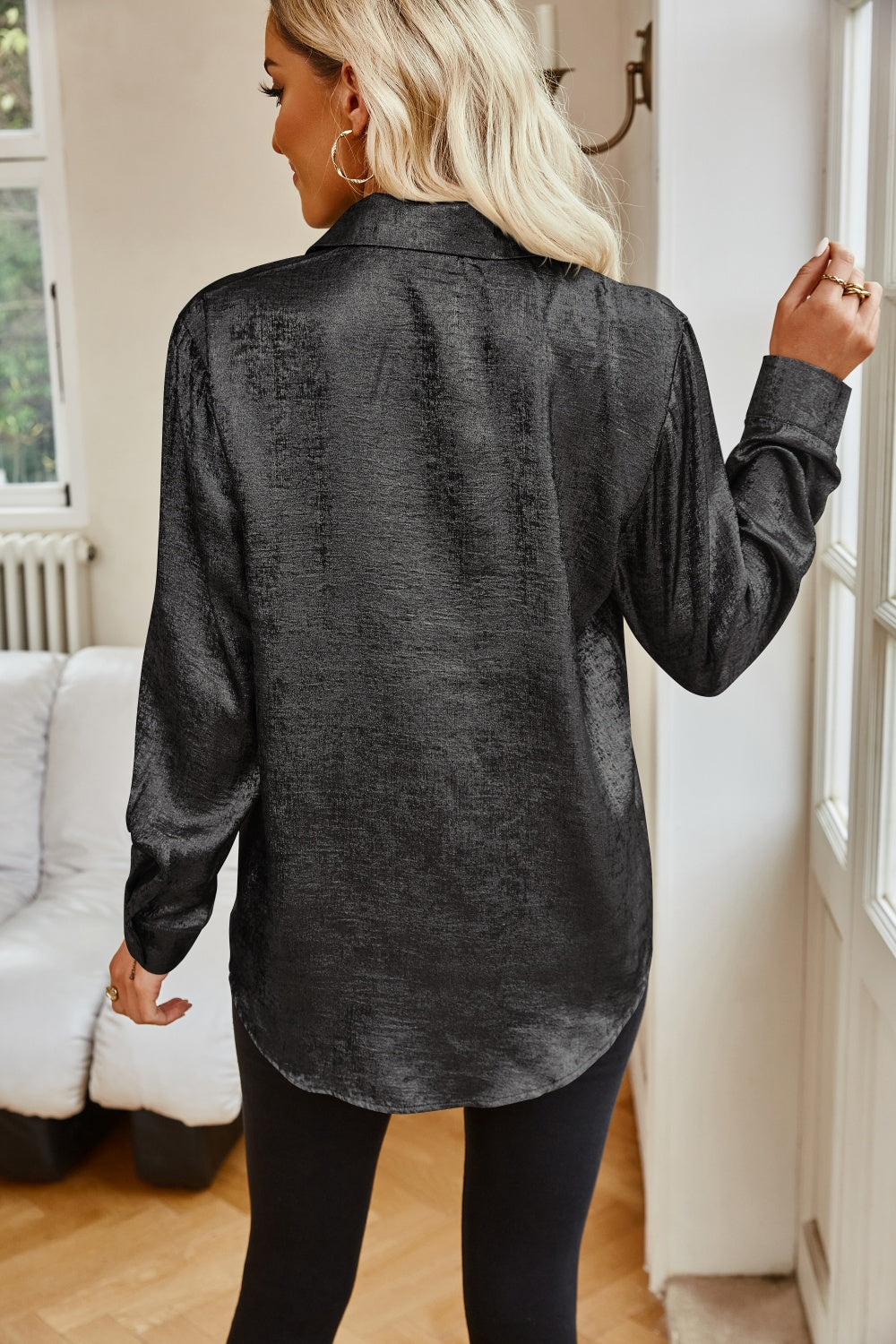 Pocketed Collared Neck Long Sleeve Shirt