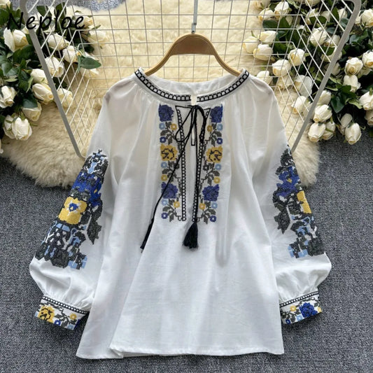 Neploe Fresh O Neck Lantern Sleeve Pullover Panelled Mujer Sweet Lace Up All-match Embroidery Shirt New Heavy Tassels Blouses