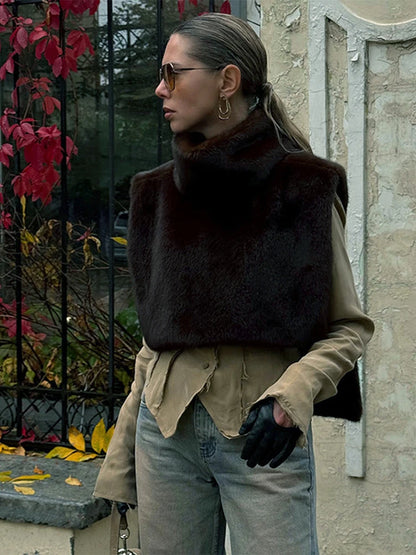 Street Faux Fur Shawl Women Fashion Turtleneck Sleeveless Crop Female Coat 2024 Autumn Winter Casual Loose Irregular Lady Coats
