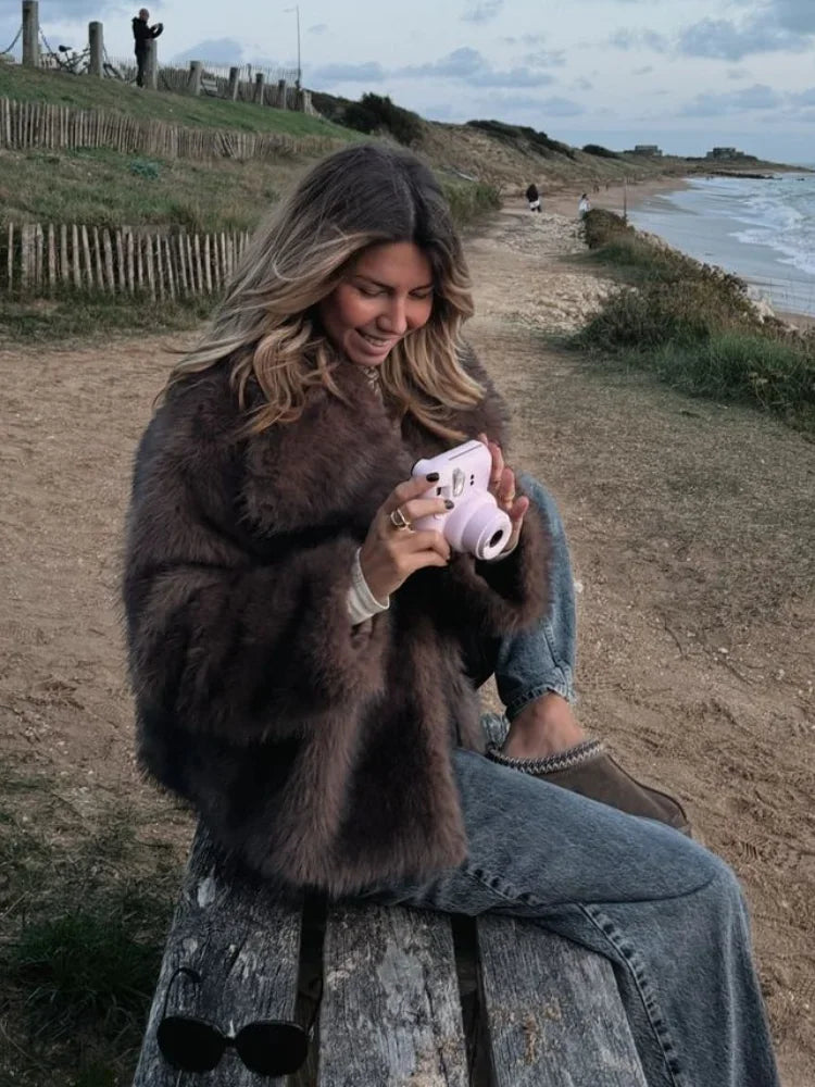 Brown Big Lapel Faux Fur Fury Women's Coats Fluffy Long Sleeved Thick Warm Fury Jackets 2024 Winter Lady Casual Street Outwear