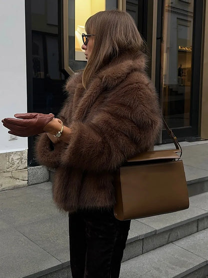 Luxury Solid Warm Faux Fur Jacket For Women Warm Lapel Fluffy Plush Long Sleeve Coat 2025 Winter New Lady Commuting Outerwear