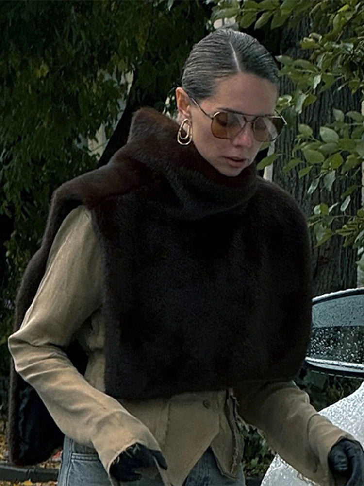 Street Faux Fur Shawl Women Fashion Turtleneck Sleeveless Crop Female Coat 2024 Autumn Winter Casual Loose Irregular Lady Coats