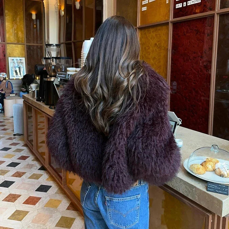 Neo Mint 2024 Winter Hot Trendy Iconic Blogger Fashion Burgundy Faux Fur Coat Women Overcoat Girls Shawl Collar Lamb Fur Jacket