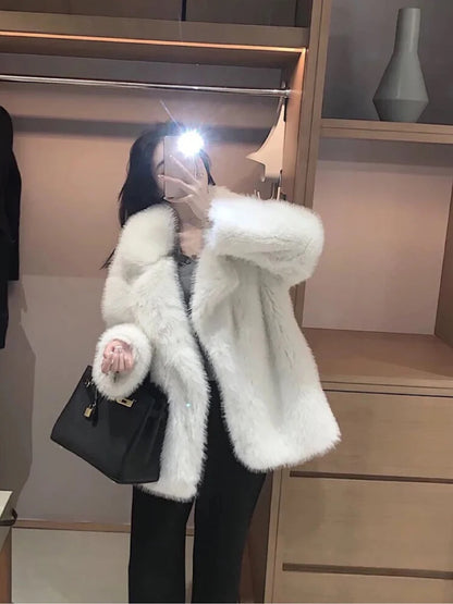 Lautaro Winter Loose Casual Thick Warm Soft Hairy Faux Fur Coat Women Luxury High Quality Furry Fluffy Jacket Korean Fashion