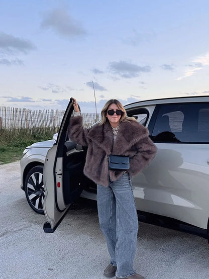 Luxury Brown Oversized Stand Collar Faux Fur Coats Women Fashion Long Sleeve Loose Thicken Jackets 2024 Winter Lady Streetwear