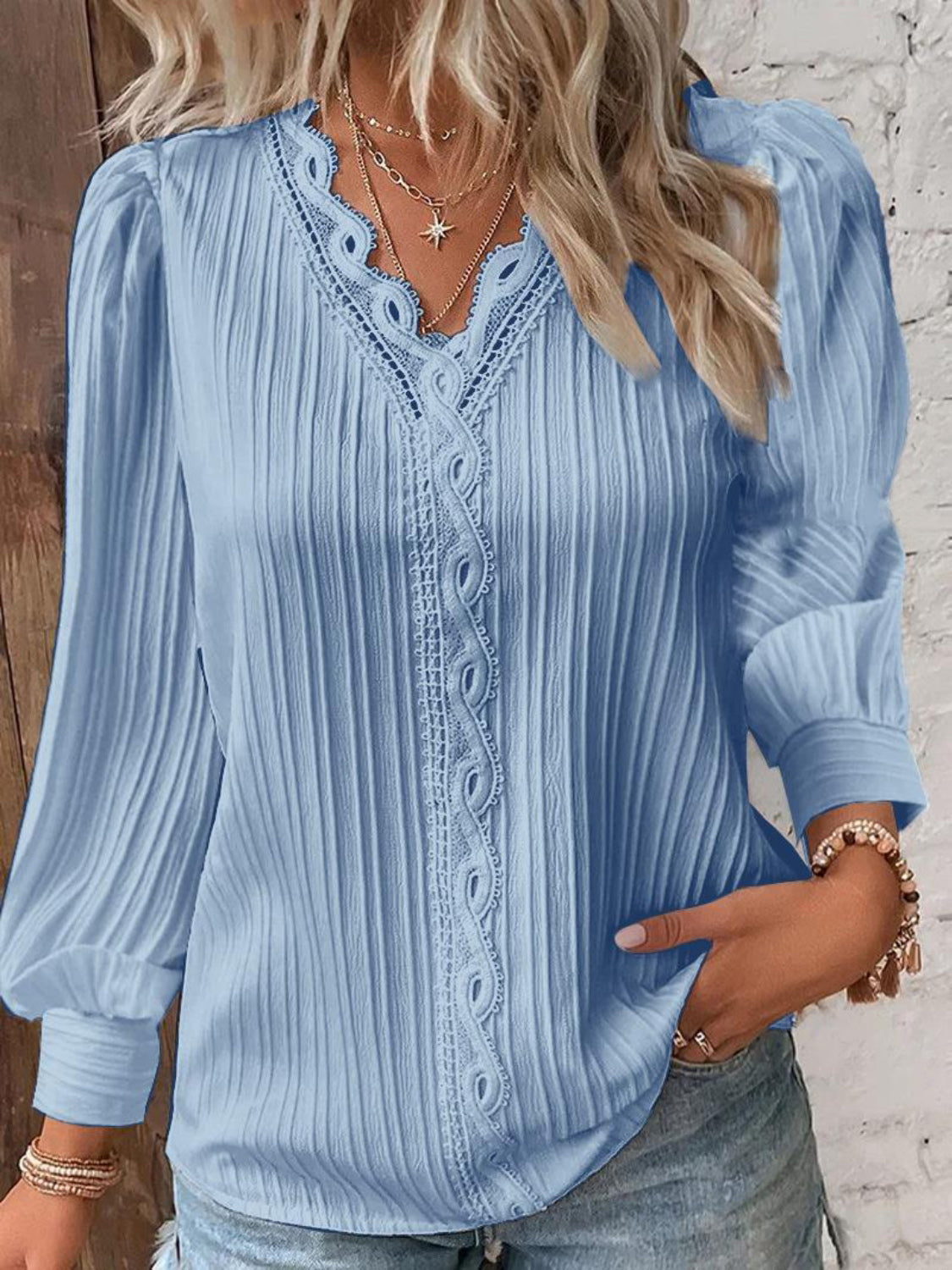 Textured V-Neck Long Sleeve Blouse